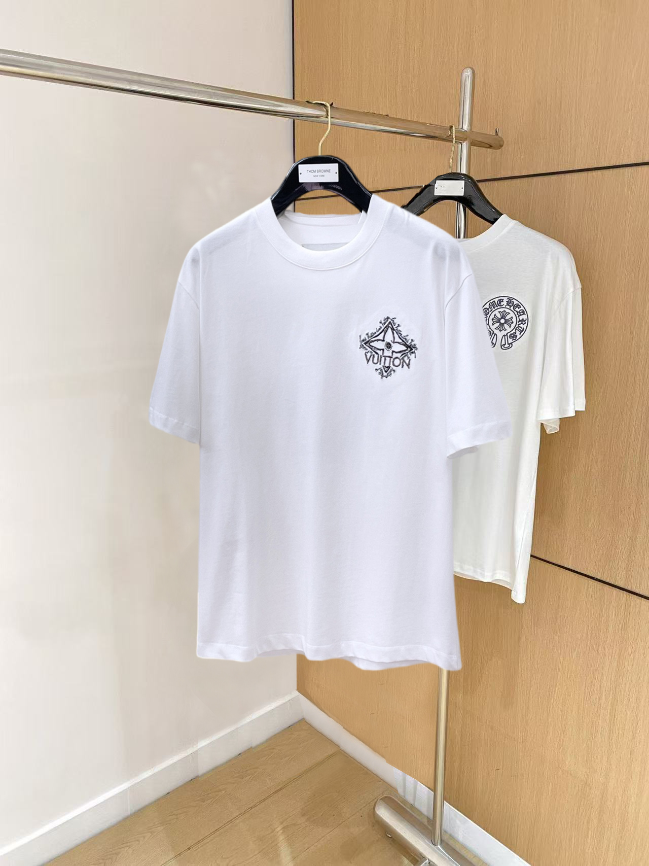 short sleeves